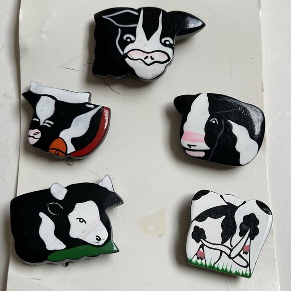 Set of 5 Cow Button Covers Black White Pink Wood NEW Funny - Picture 2 of 4